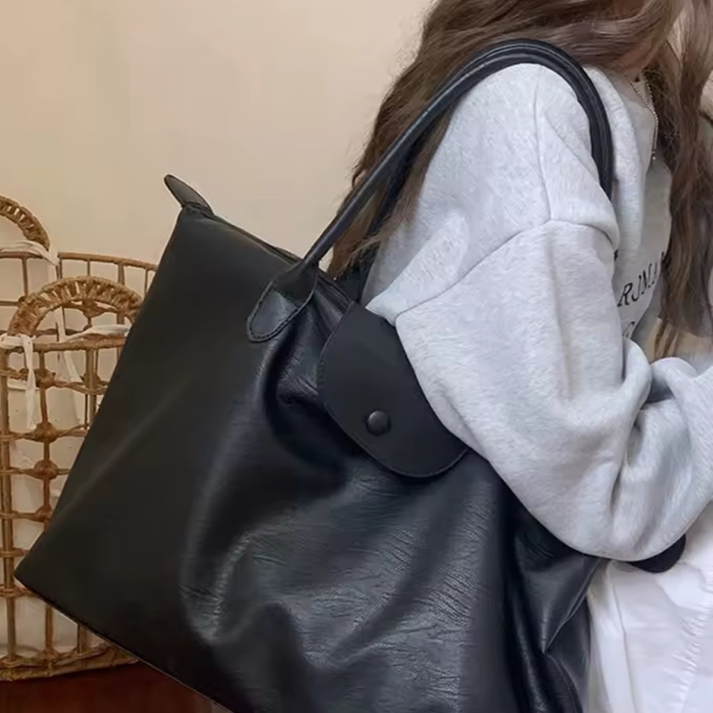 Black eco Leather Tote Bag - Classic Everyday Handbag